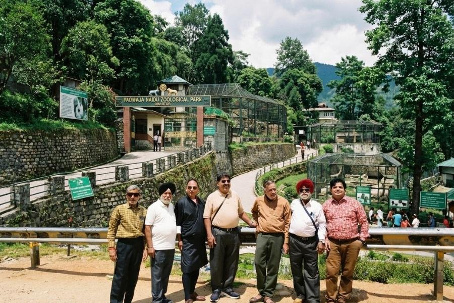 Group Tourist in Darjeeling